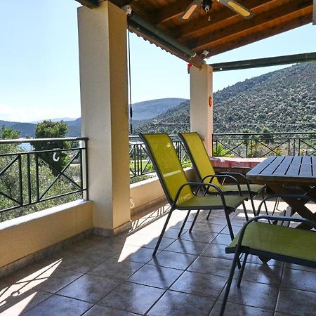 Pavlos' Cottage With Beach View Kórfos Екстериор снимка